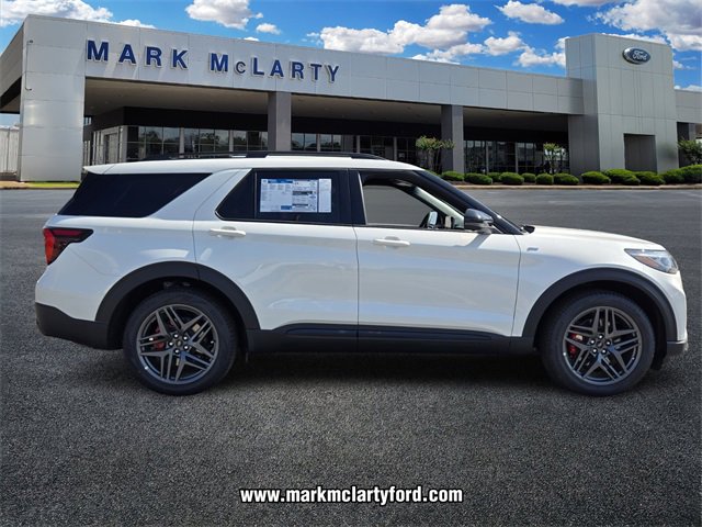 New 2025 Ford Explorer ST-Line w/ Premium Package image 2