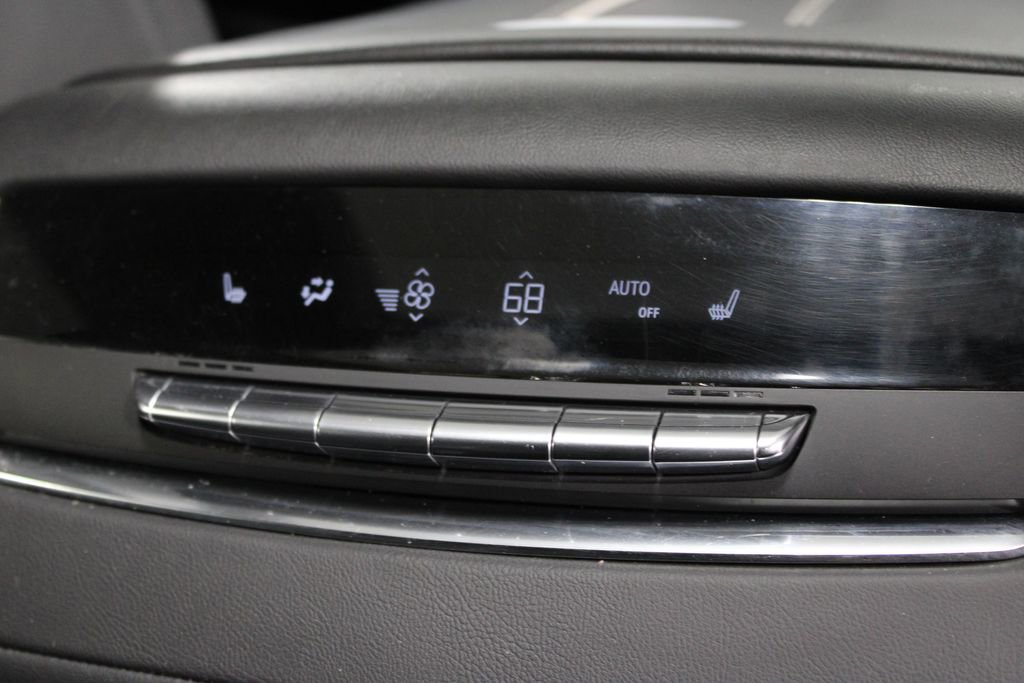 Used 2024 Cadillac Escalade ESV Sport RWD image 34