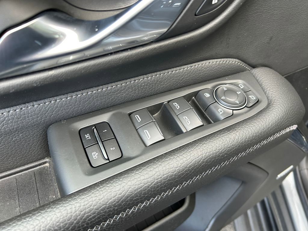 Used 2021 GMC Yukon Denali AWD/4WD image 23