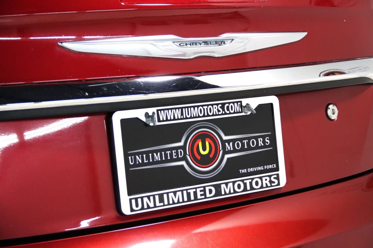 Used 2013 Chrysler 200 Limited FWD image 11