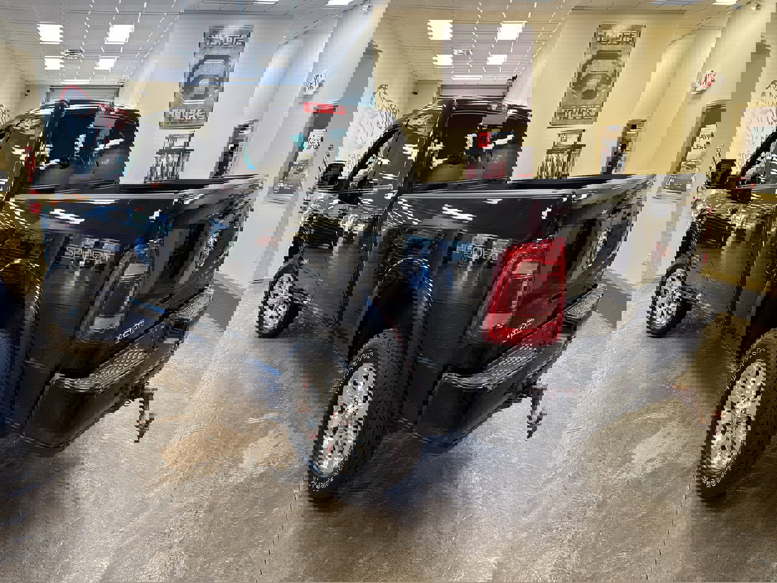 Used 2020 RAM 2500 Laramie image 7