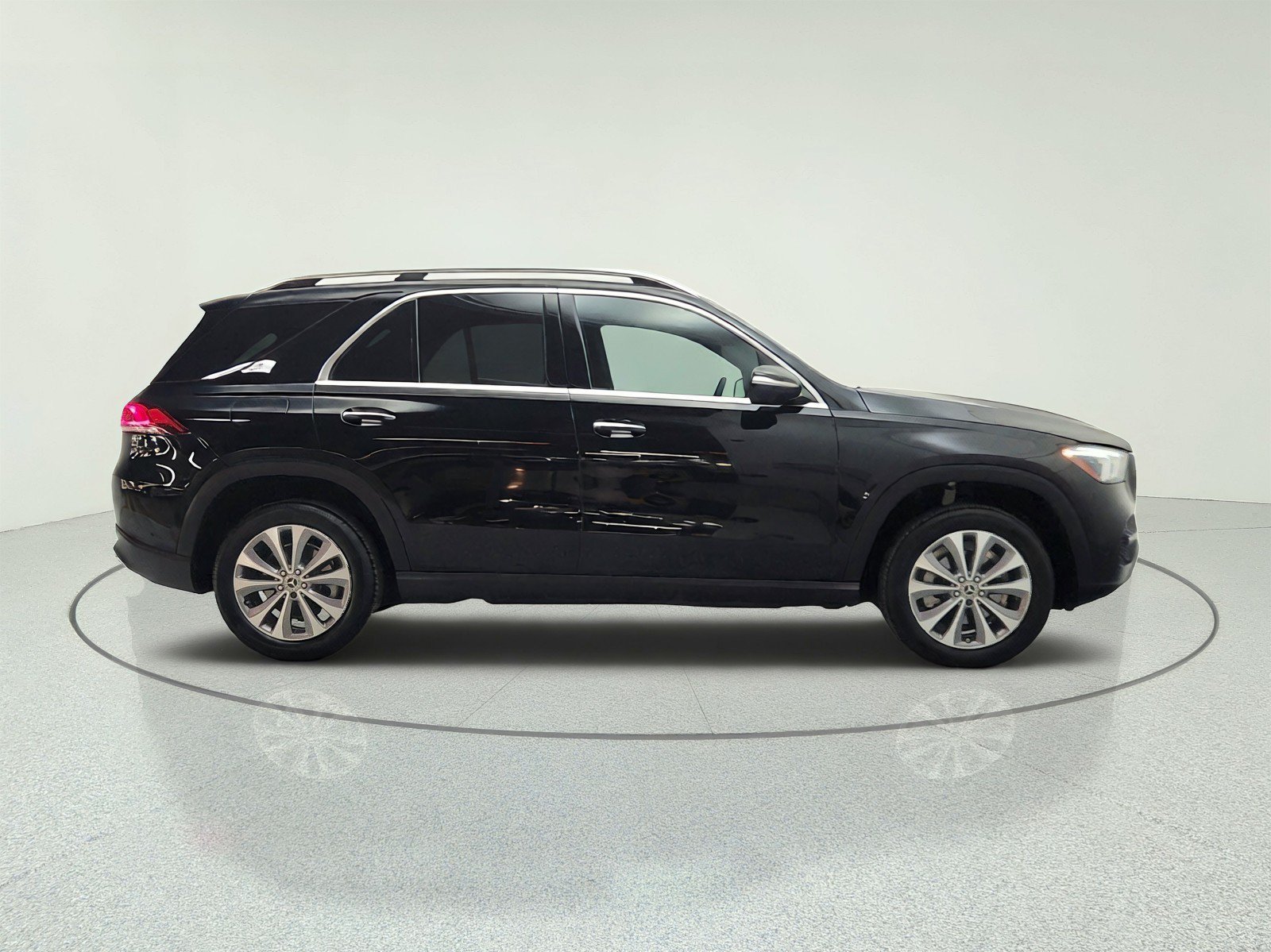 Used 2022 Mercedes-Benz GLE 350 image 4