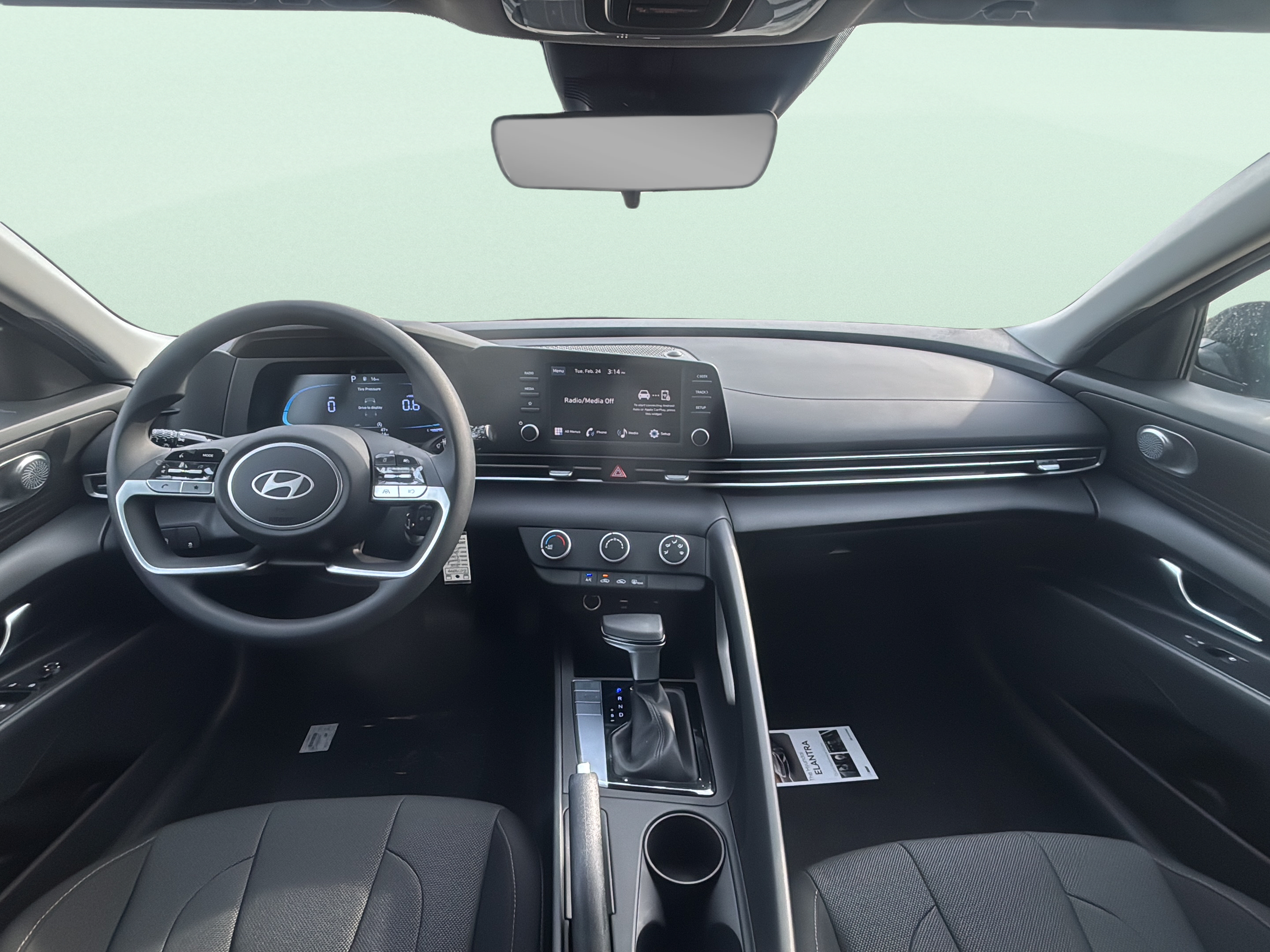 Certified 2026 Hyundai Elantra SE FWD image 9