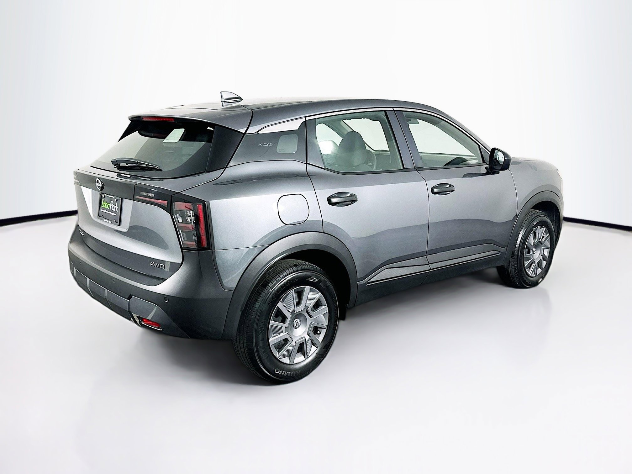 Used 2025 Nissan Kicks S image 9