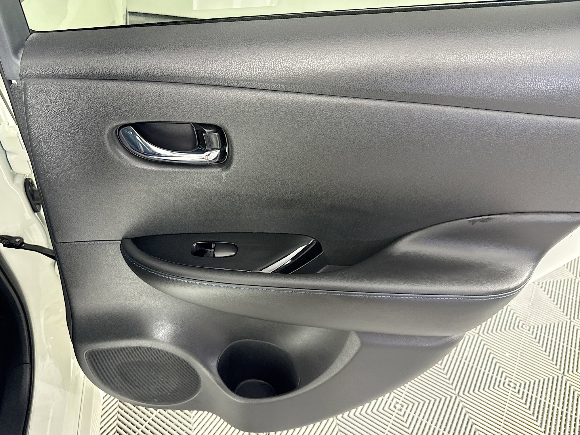 Used 2019 Nissan Leaf SL Plus image 27