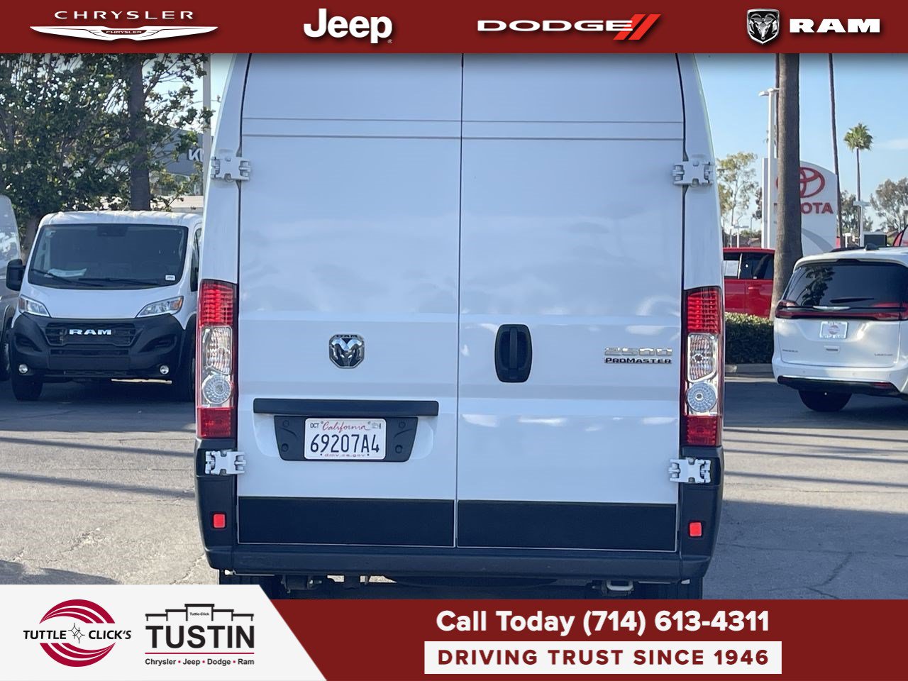 Used 2025 RAM ProMaster 2500 w/ Convenience Group FWD image 11