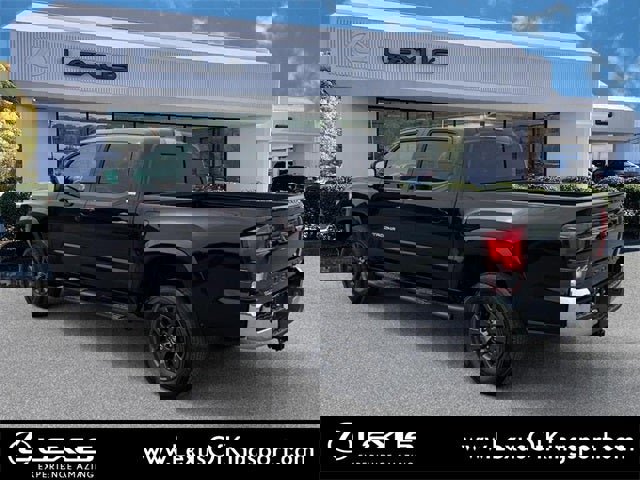 Used 2022 Toyota Tacoma SR5 image 3