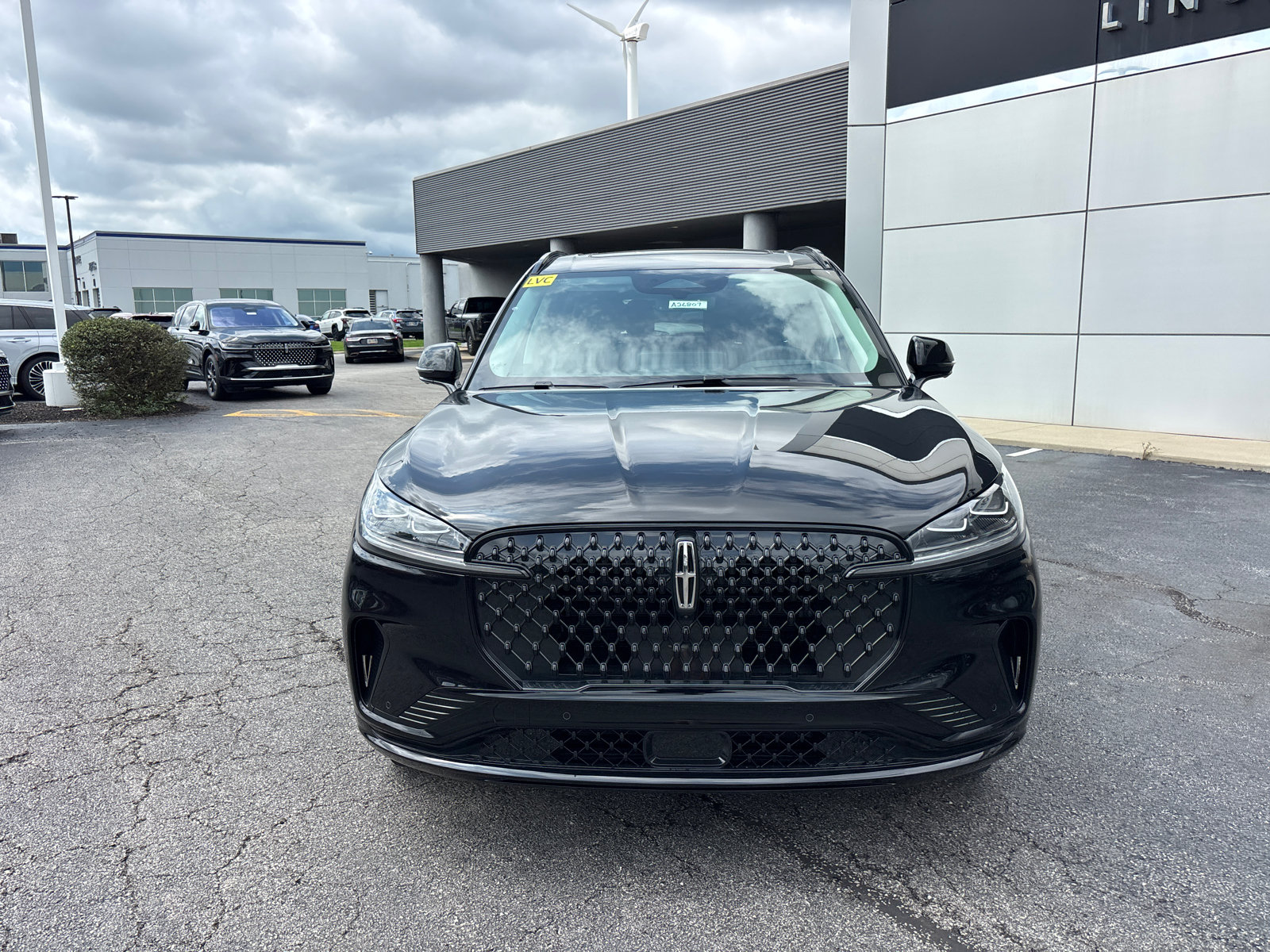 New 2026 Lincoln Aviator Reserve AWD/4WD image 2