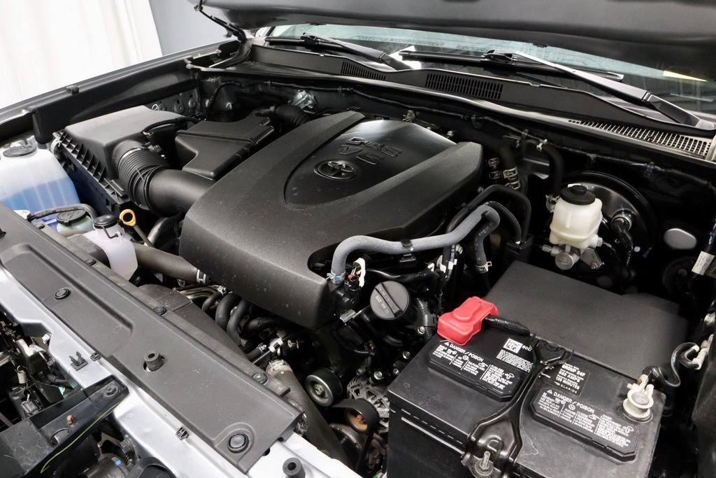 Used 2023 Toyota Tacoma SR AWD/4WD image 15