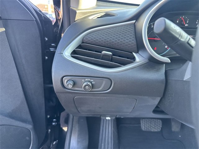 Used 2023 Chevrolet Malibu LS image 12