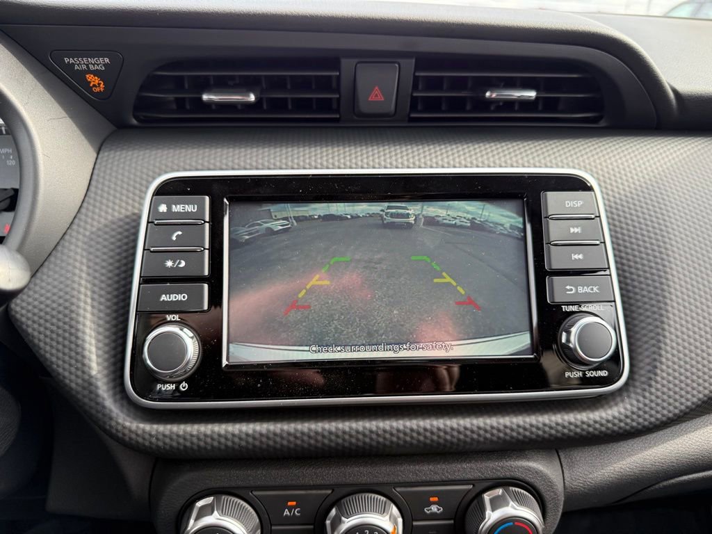 New 2025 Nissan Kicks Play S image 28