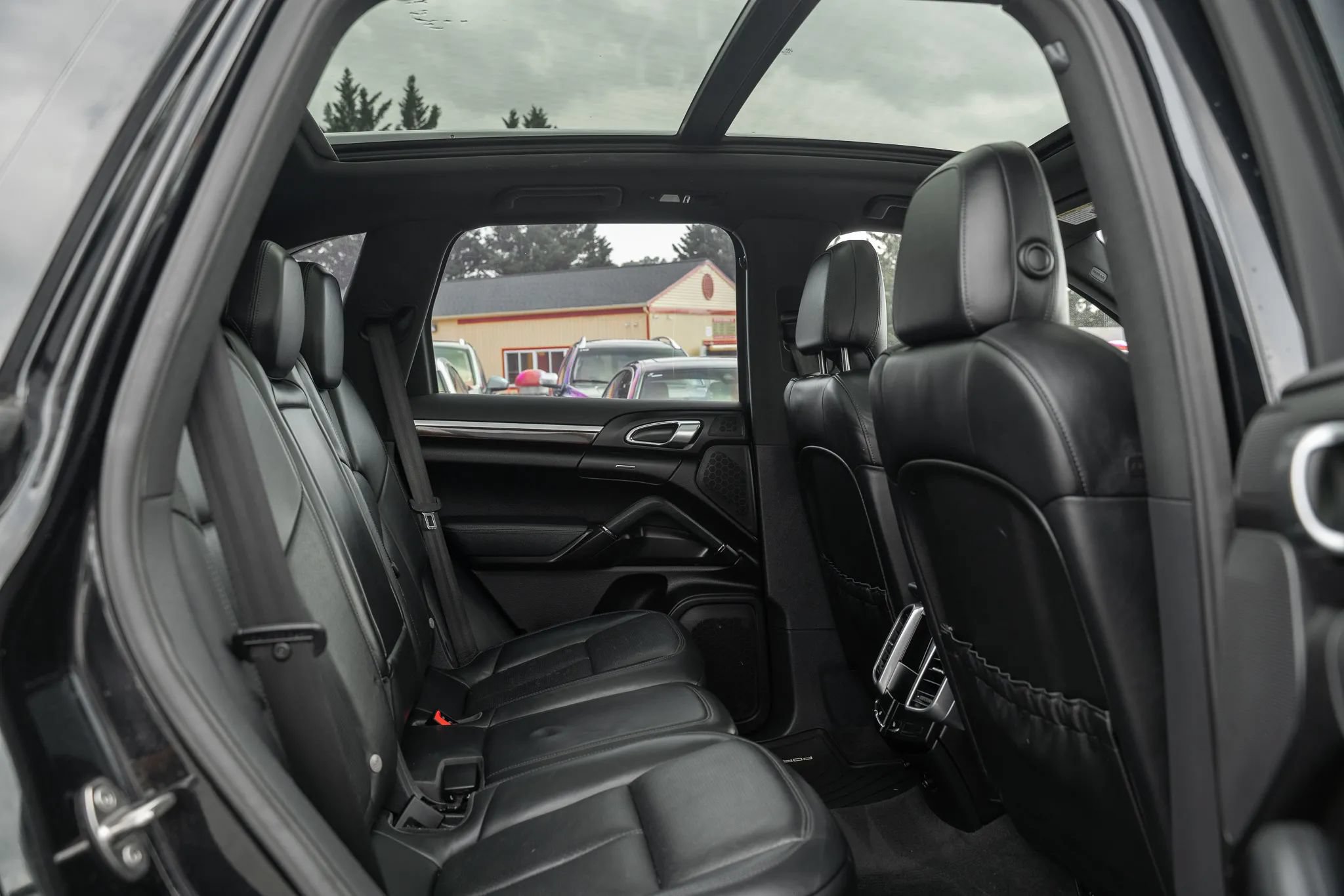 Used 2012 Porsche Cayenne S AWD/4WD image 12
