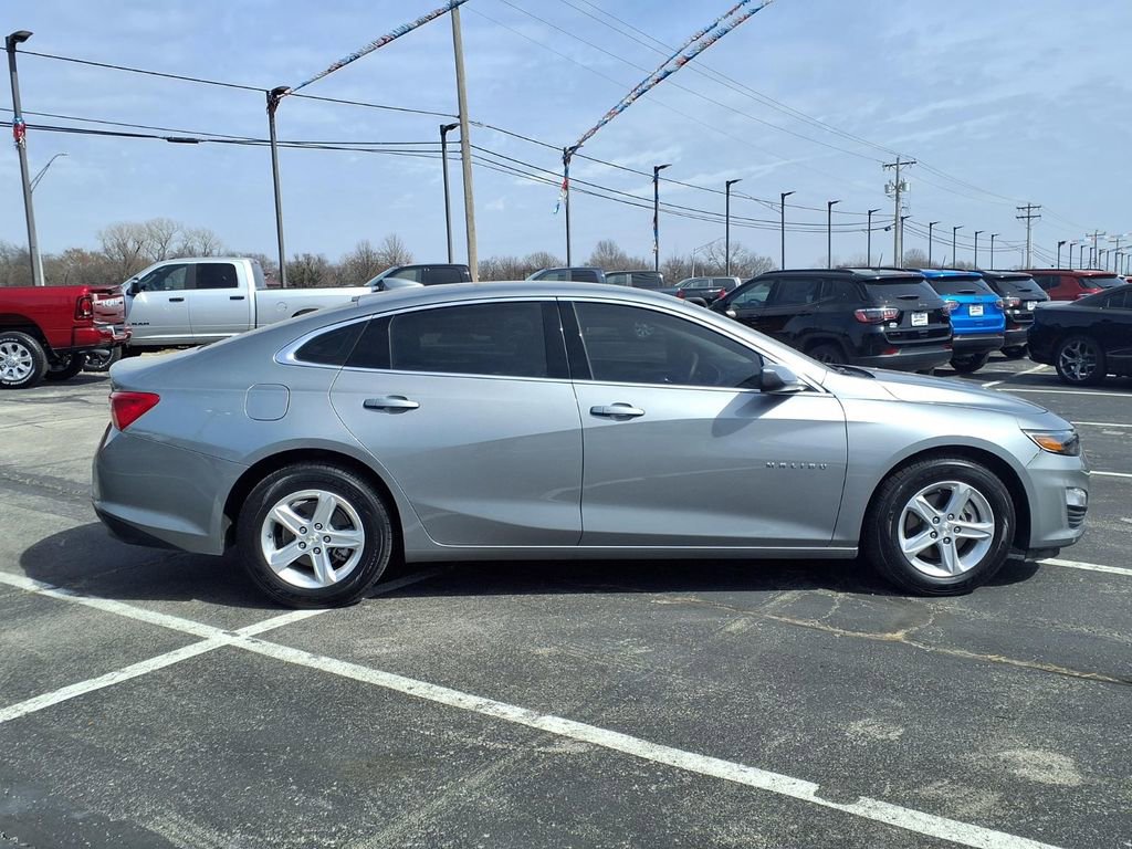 Used 2024 Chevrolet Malibu LT image 8