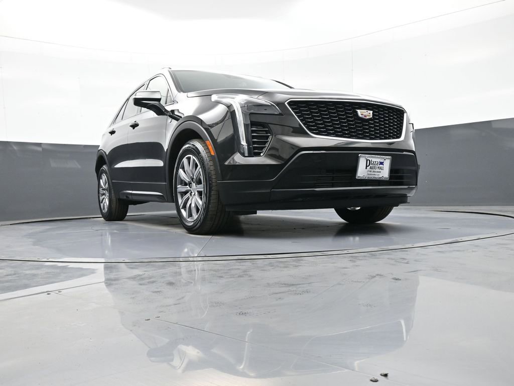 Used 2023 Cadillac XT4 Sport w/ Technology Package image 29