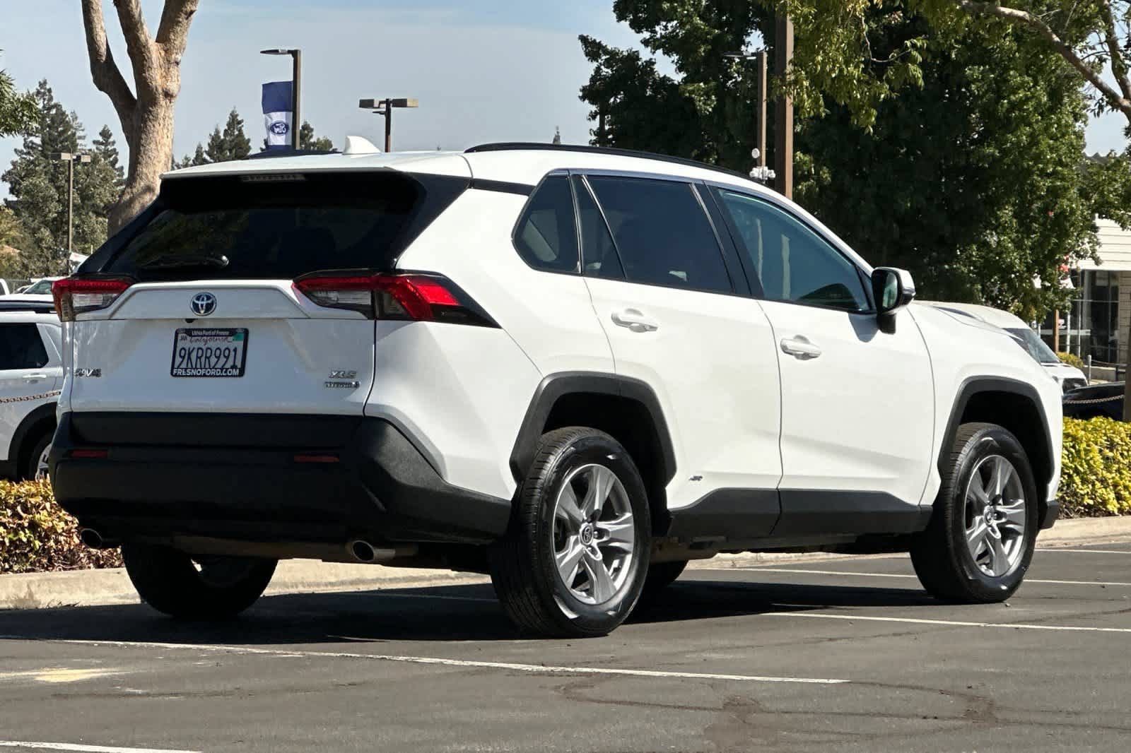 Used 2024 Toyota RAV4 XLE w/ Convenience Package AWD/4WD video 2