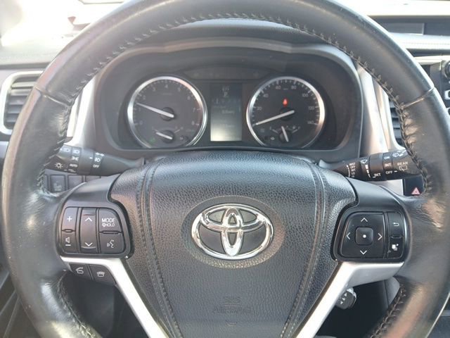 Used 2015 Toyota Highlander Limited image 44