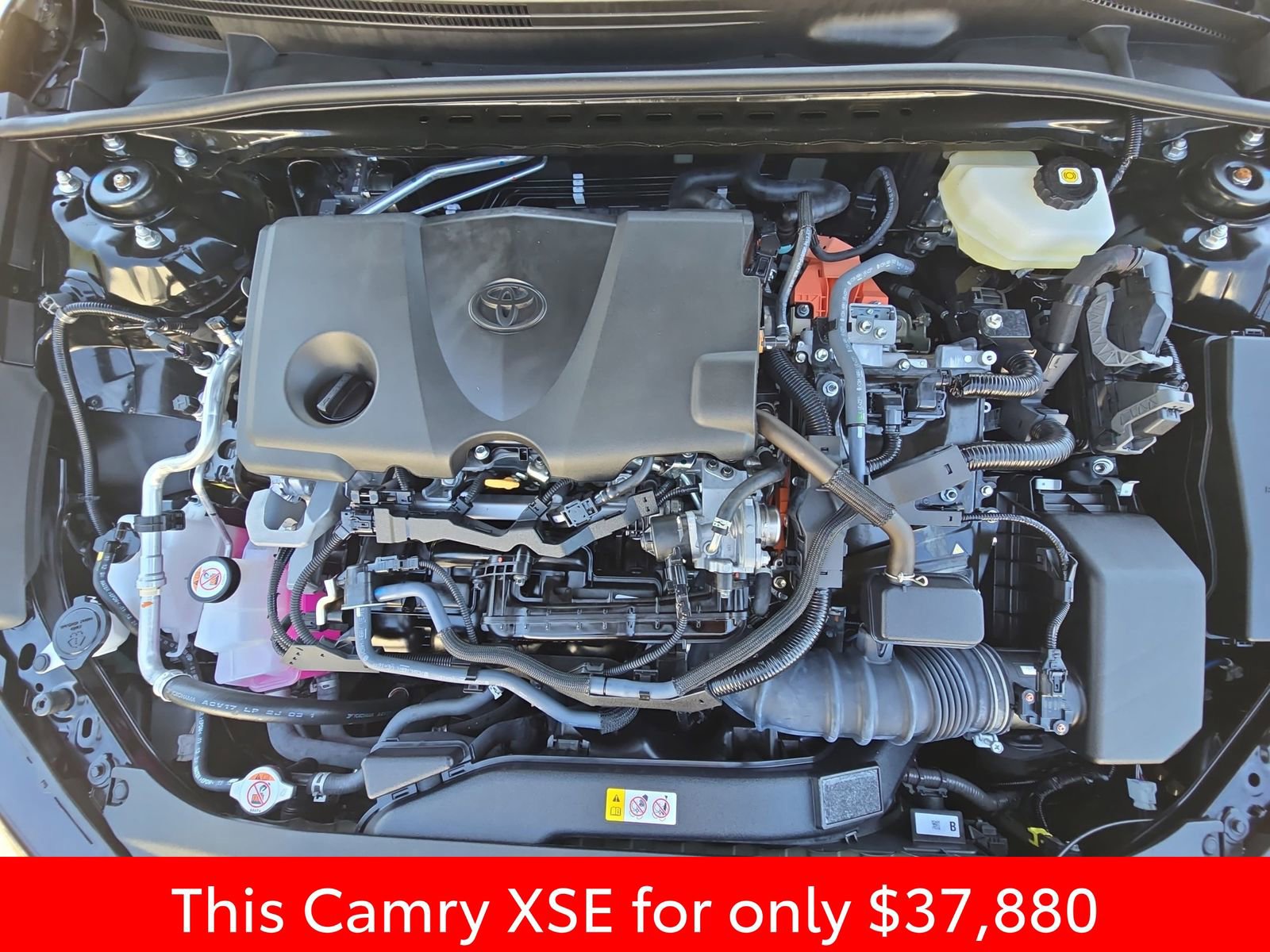 Used 2025 Toyota Camry XSE FWD image 36