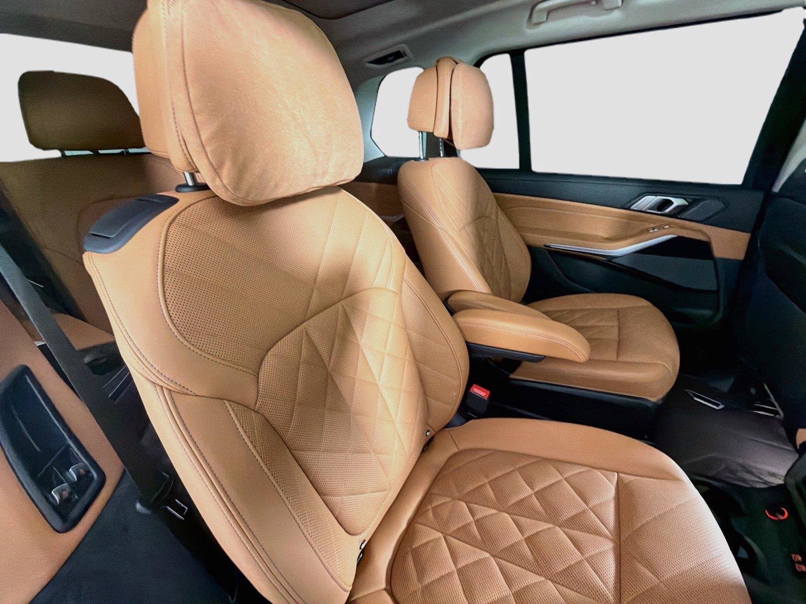 Used 2024 BMW X7 xDrive40i AWD/4WD image 28