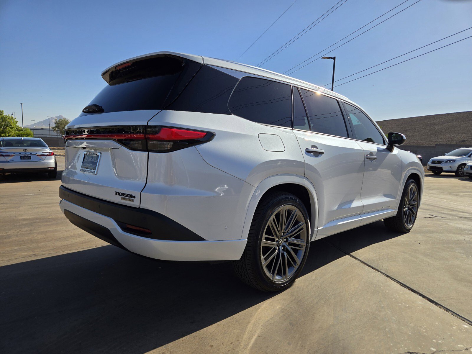 New 2026 Lexus TX 550h AWD Plug-In Hybrid image 3