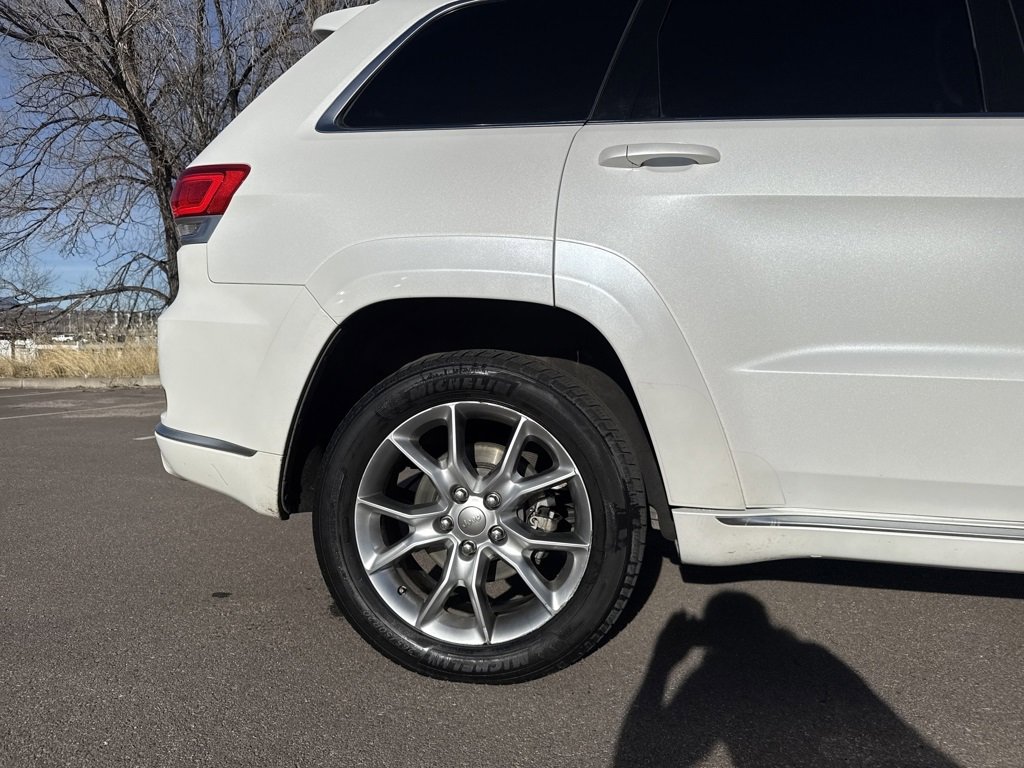 Used 2016 Jeep Grand Cherokee Summit w/ Platinum Series Group image 32