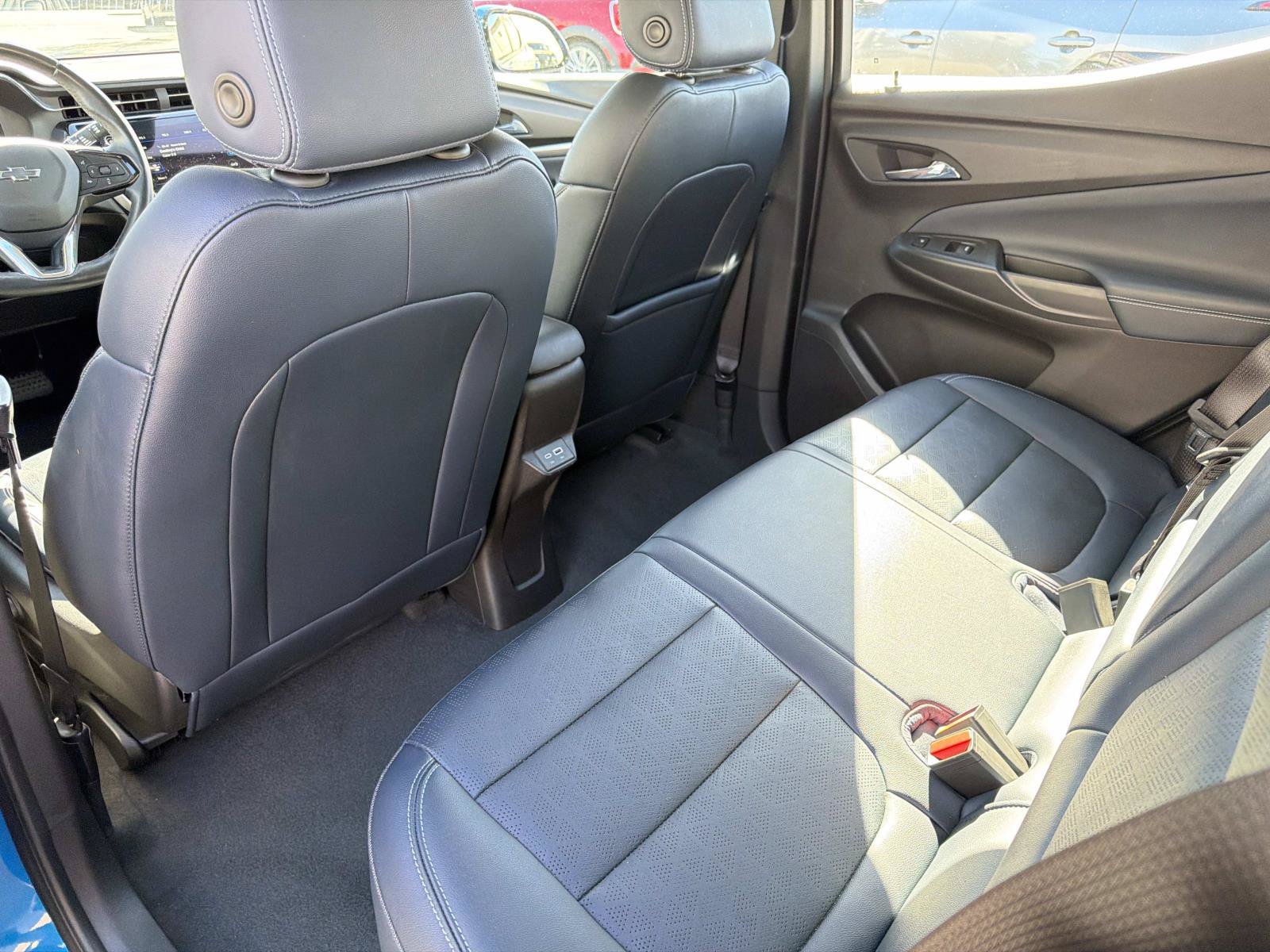 Used 2023 Chevrolet Bolt EUV Premier FWD image 10