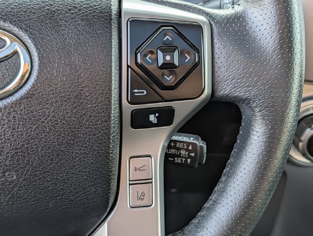 Used 2022 Toyota 4Runner Limited AWD/4WD image 21