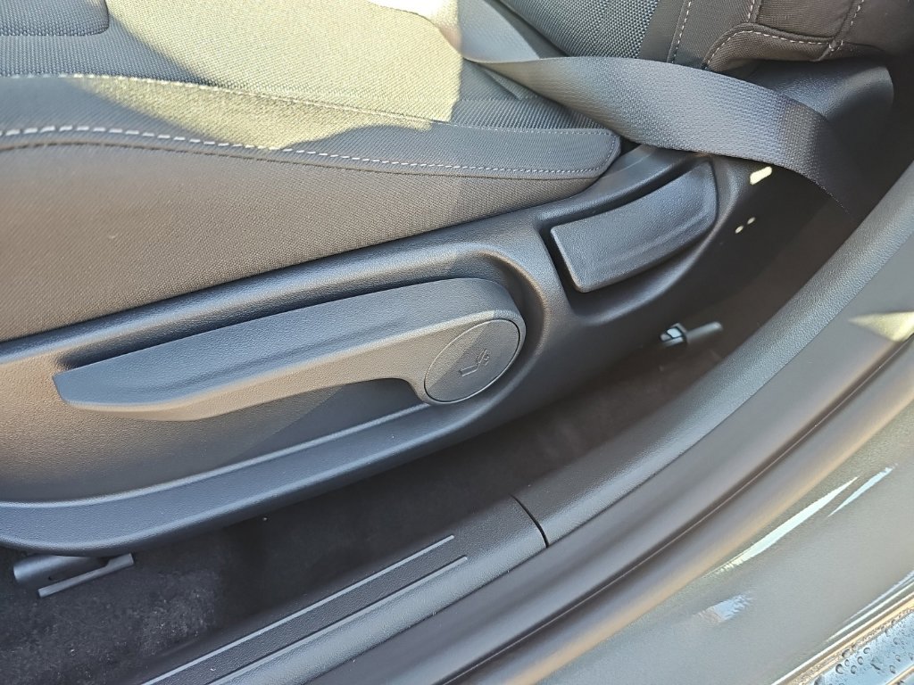 New 2026 Hyundai Elantra SE FWD image 14