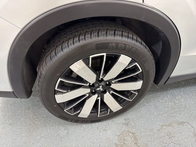 Used 2025 Mitsubishi Outlander SE AWD/4WD image 9