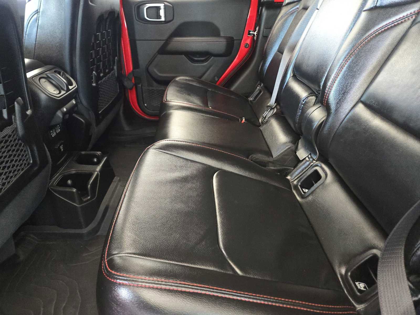 Used 2022 Jeep Gladiator Rubicon w/ Trailer Tow Package image 28