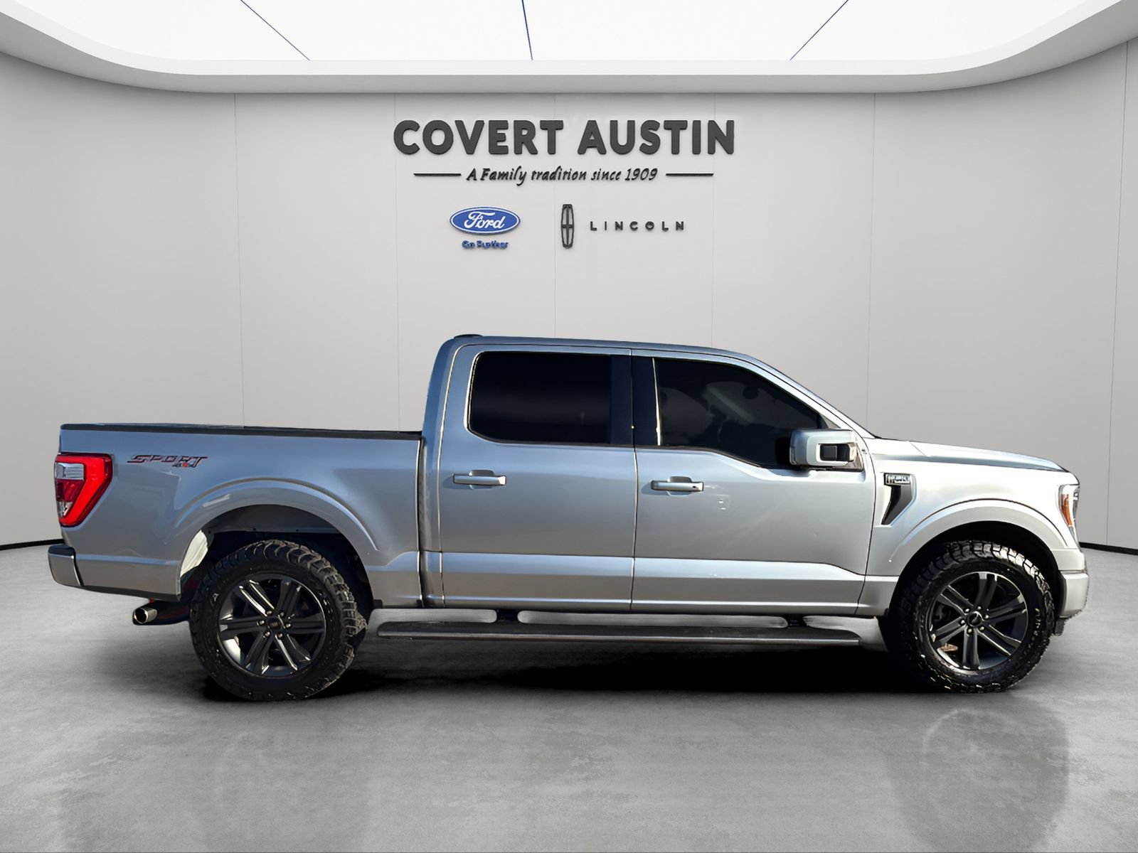 Certified 2023 Ford F150 Lariat w/ Equipment Group 502A High AWD/4WD image 4
