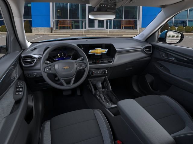 New 2026 Chevrolet TrailBlazer LT w/ Midnight Edition FWD image 15