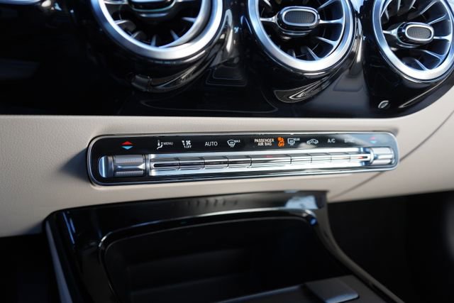 Used 2023 Mercedes-Benz CLA 250 image 18