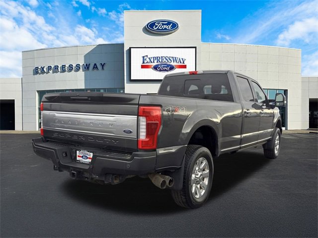 Used 2017 Ford F250 Platinum w/ Platinum Ultimate Package image 6