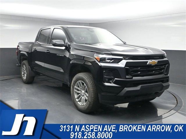New 2025 Chevrolet Colorado LT w/ LT Convenience Package