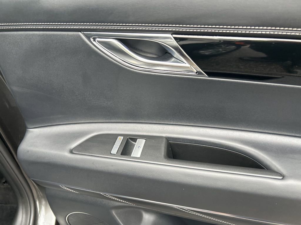 Used 2025 Genesis GV80 2.5T Standard image 24