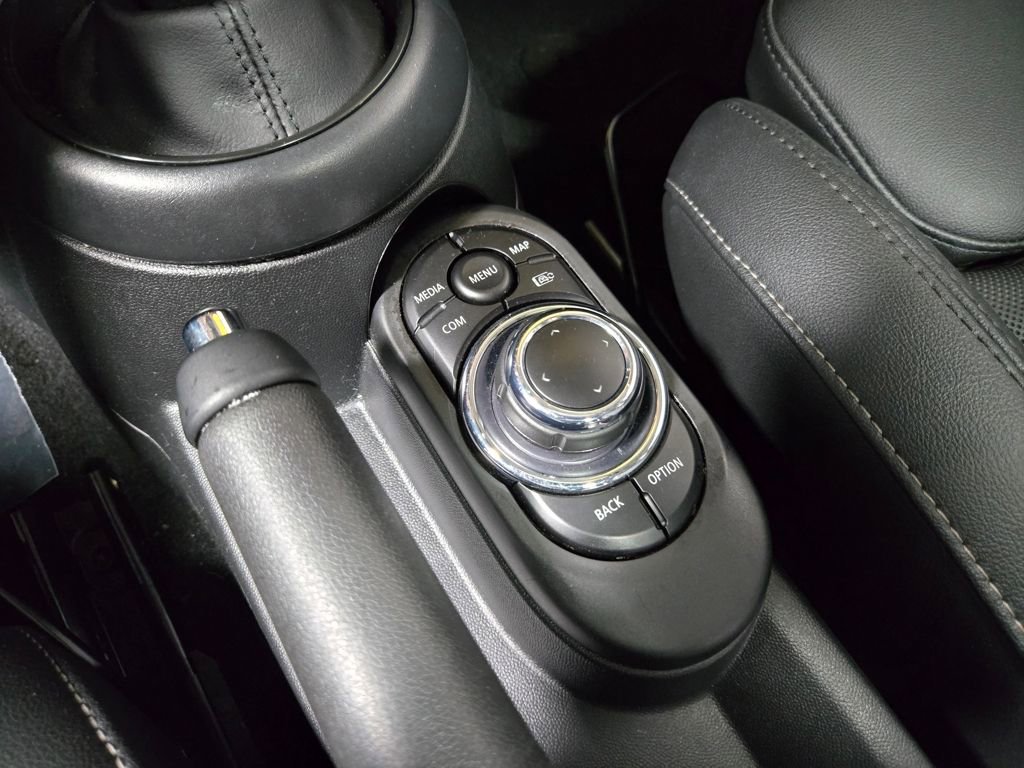 Used 2023 MINI Cooper S image 28