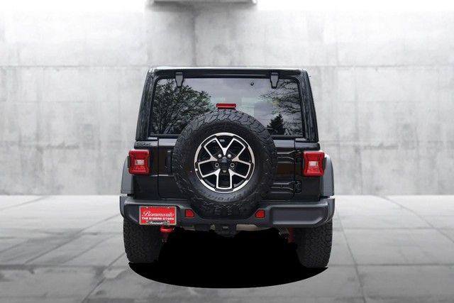 Used 2025 Jeep Wrangler Unlimited Rubicon AWD/4WD image 6