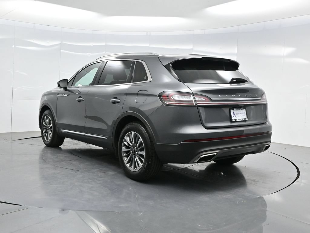 Used 2023 Lincoln Nautilus FWD w/ Premium Package image 6