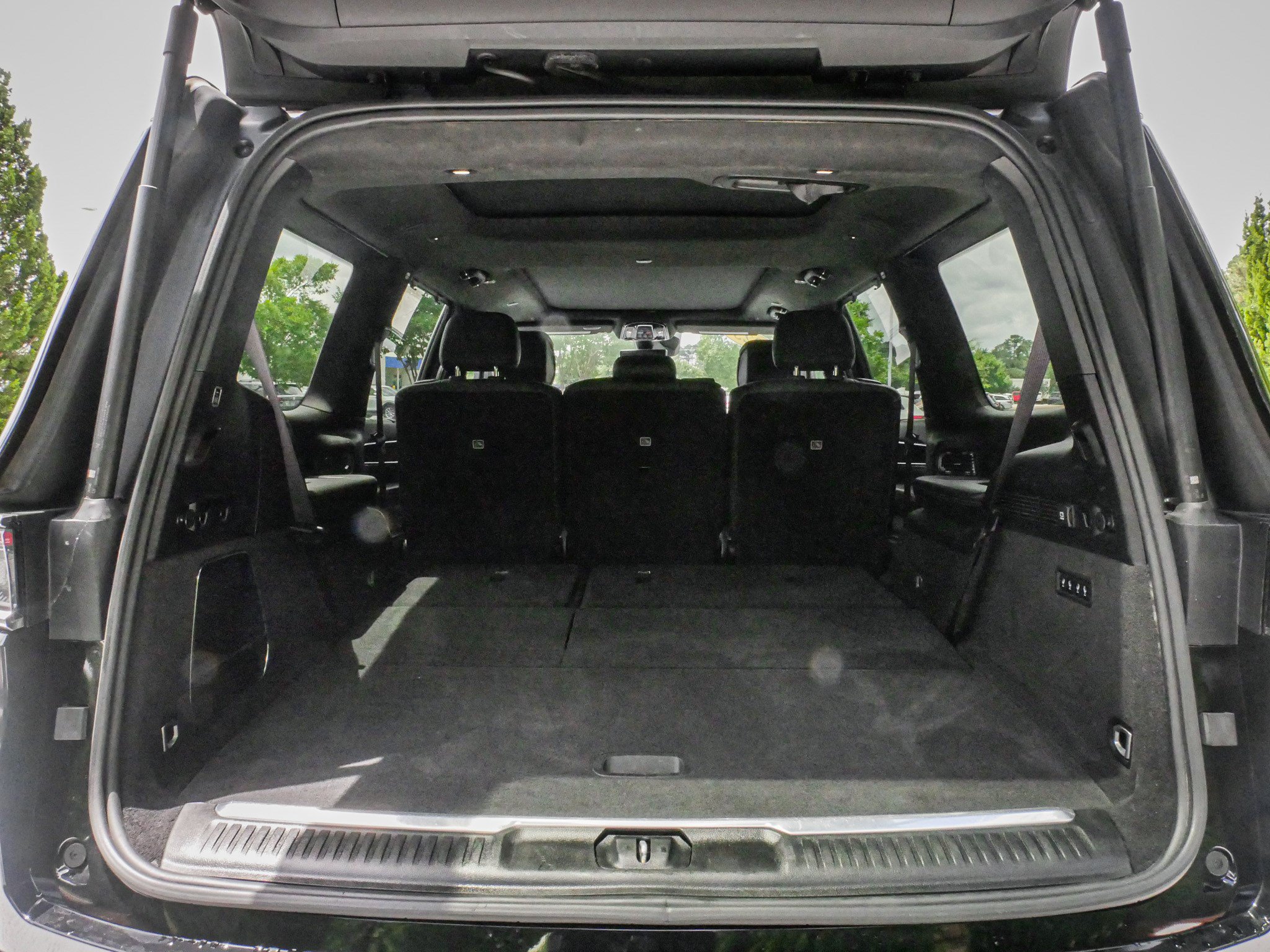 Used 2023 Jeep Grand Wagoneer Series II w/ Flexible Seating Group AWD/4WD image 33