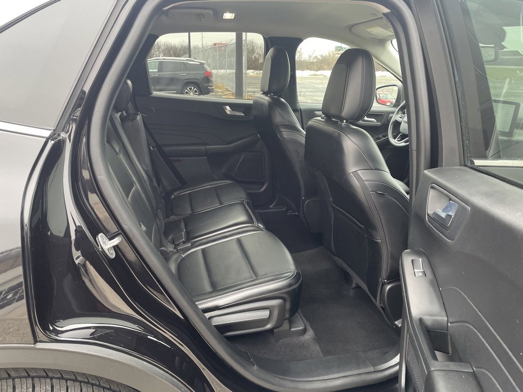 Used 2023 Ford Escape Platinum image 12