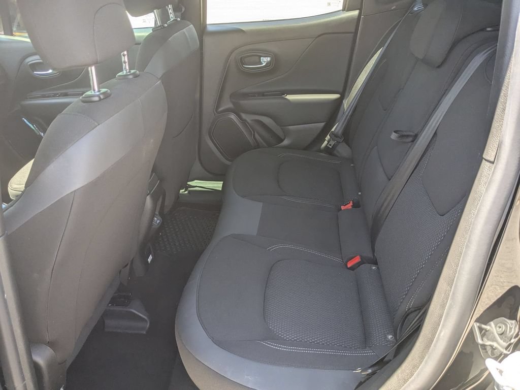 Certified 2022 Jeep Renegade Altitude w/ Convenience Group AWD/4WD image 25