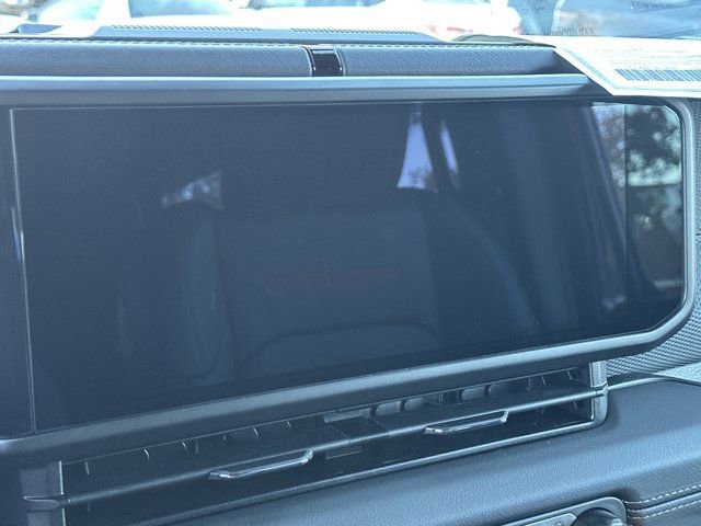 New 2026 Jeep Wrangler Unlimited Rubicon w/ Safety Group image 25