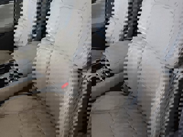 Used 2020 Lincoln Aviator Reserve w/ Equipment Group 202A image 25