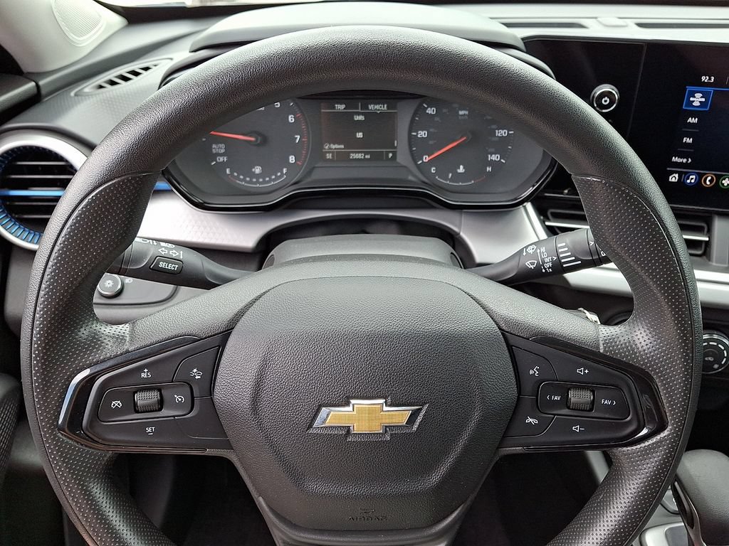 Used 2024 Chevrolet Trax LS w/ LS Convenience Package FWD image 18