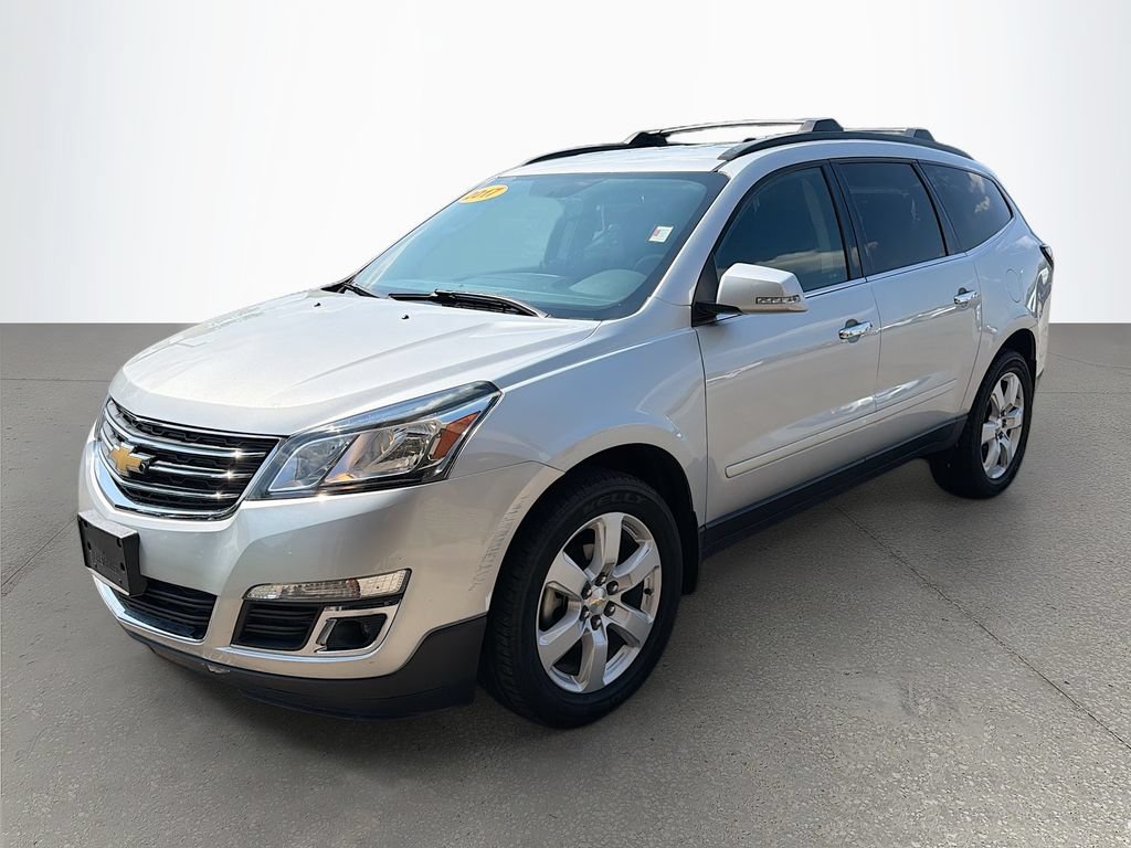 Used 2017 Chevrolet Traverse LT w/ Style and Technology Package FWD image 8