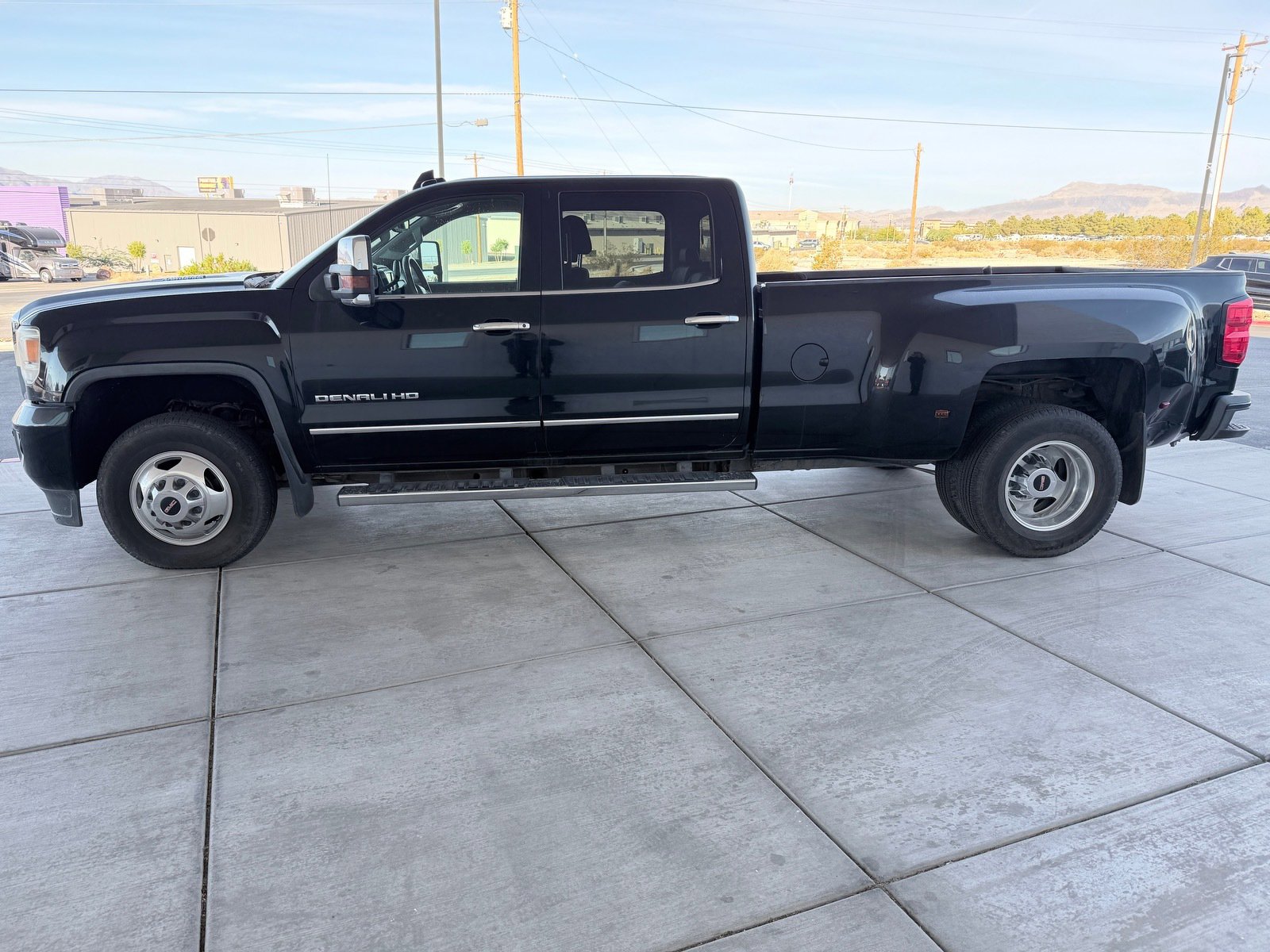 Used 2015 GMC Sierra 3500 Denali w/ Duramax Plus Package image 6