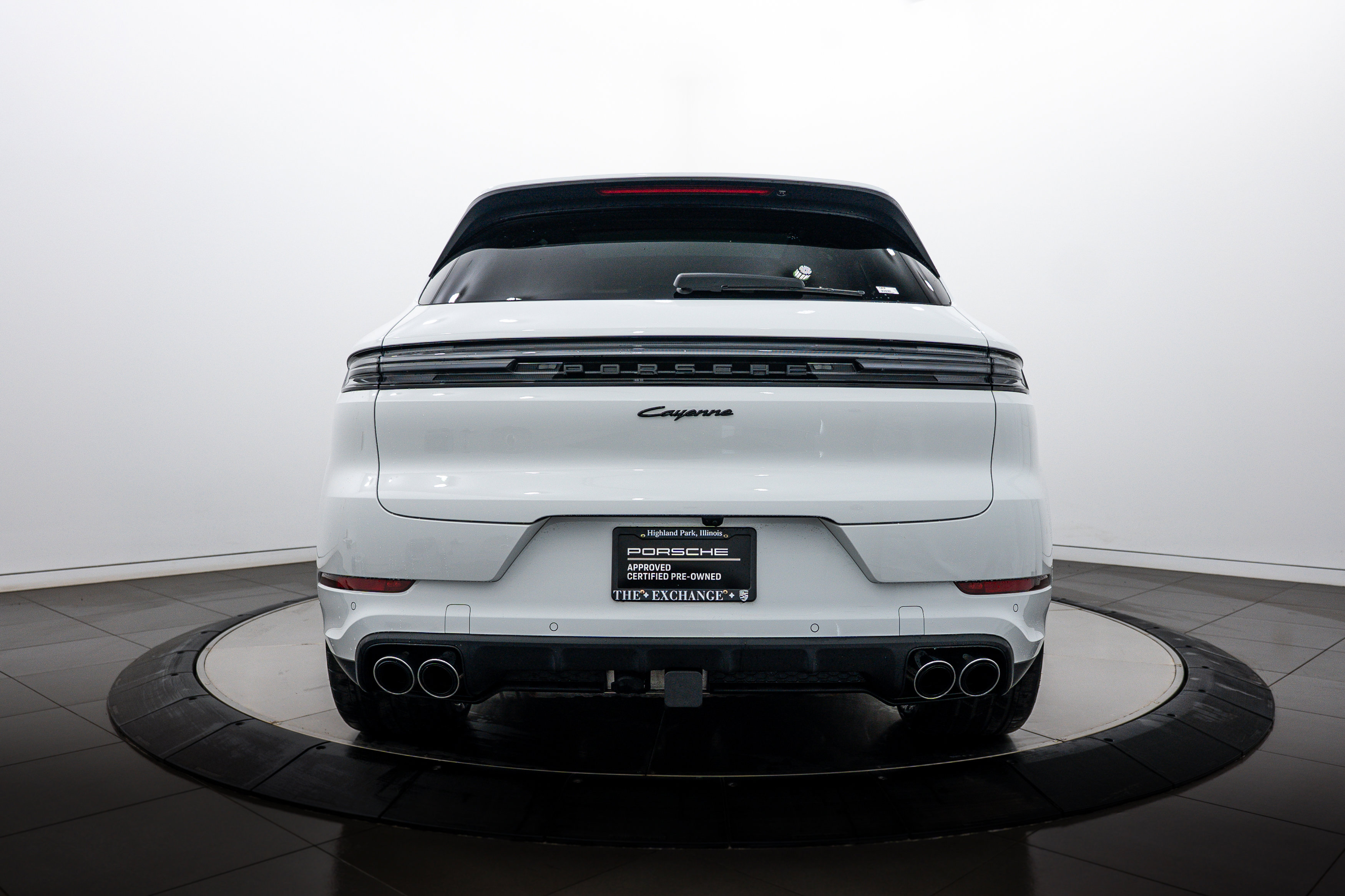 Certified 2026 Porsche Cayenne E-Hybrid image 6