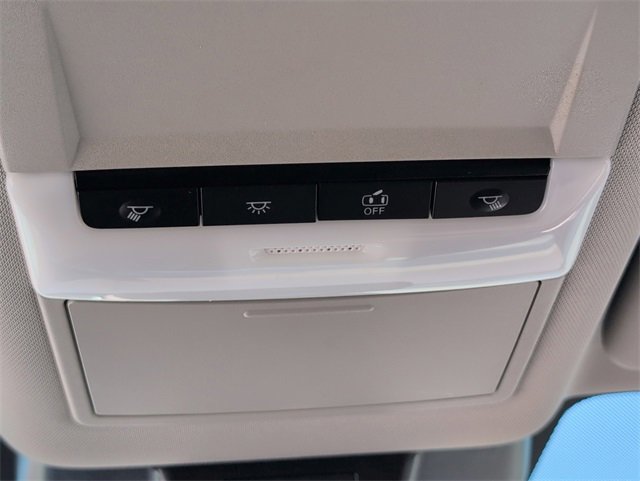 Used 2023 Nissan Rogue S image 13