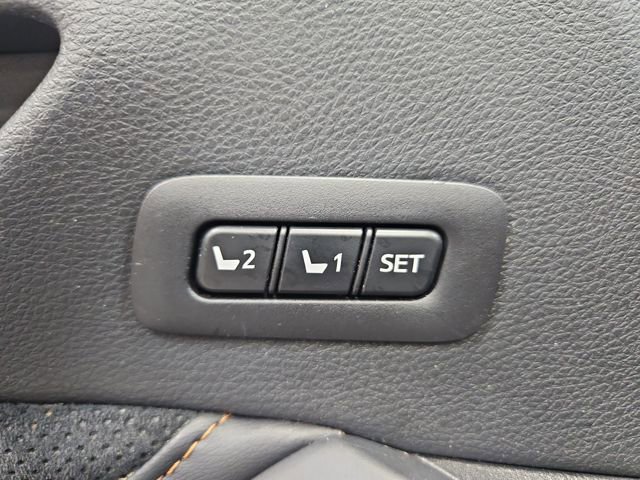 Used 2019 Toyota Avalon Touring w/ Advanced Safety Package image 26