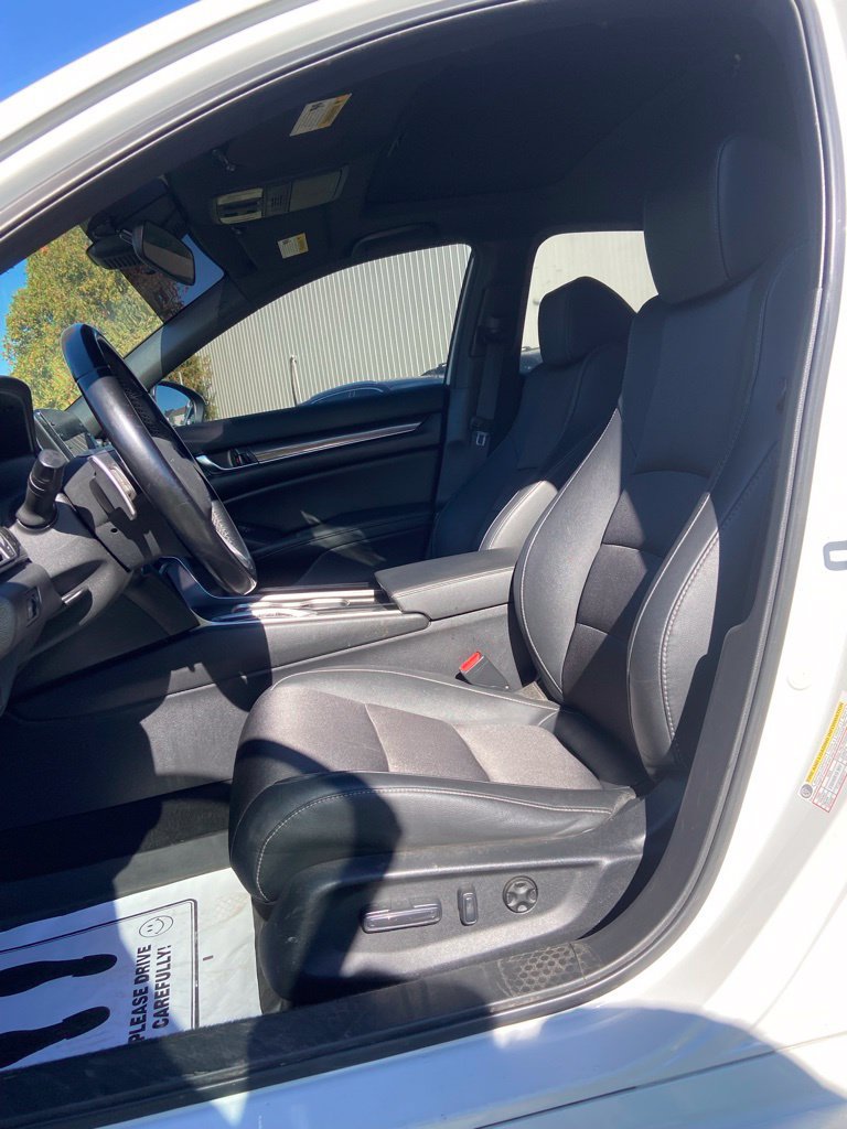 Used 2020 Honda Accord Sport image 11